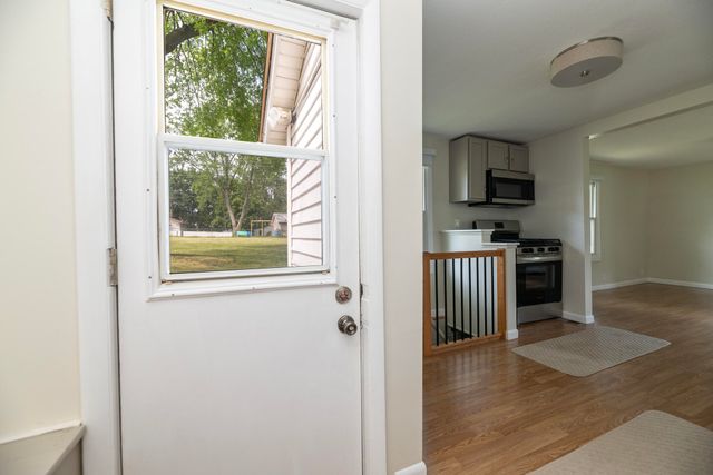 810 S Constantine Street, Three Rivers, MI 49093