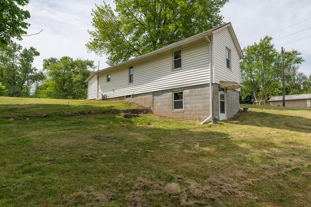 810 S Constantine Street, Three Rivers, MI 49093