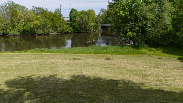 810 S Constantine Street, Three Rivers, MI 49093