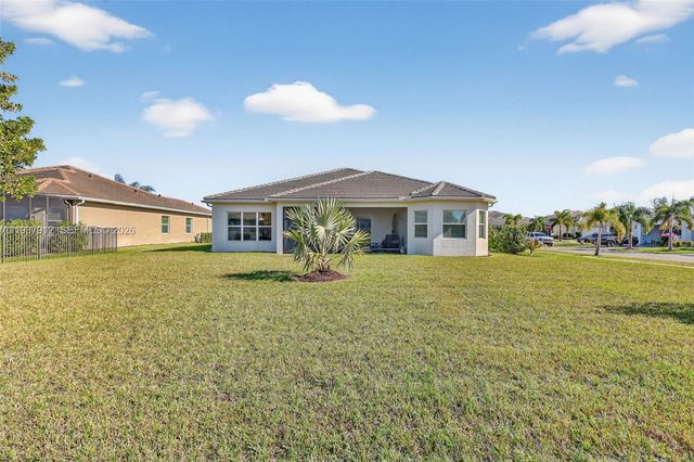 12024 SW Water Lily Ter, Port St. Lucie, FL 34987