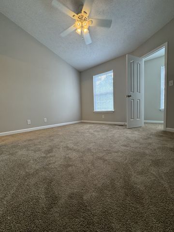1306 Vermont Ct, Murfreesboro, TN 37130