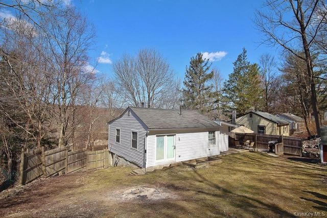 37 Lake Claire Drive, Middletown, NY 10940