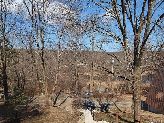 37 Lake Claire Drive, Middletown, NY 10940