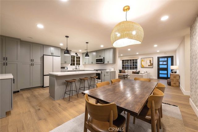 7112 Darnoch, West Hills, CA 91307