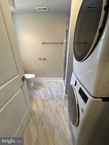 1131 S 52ND ST, Philadelphia, PA 19143