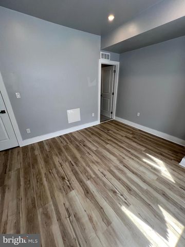 1131 S 52ND ST, Philadelphia, PA 19143