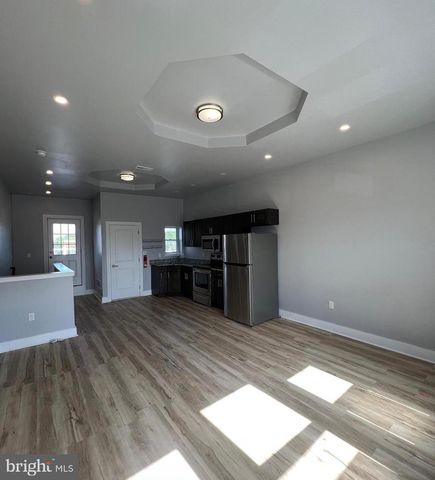 1131 S 52ND ST, Philadelphia, PA 19143