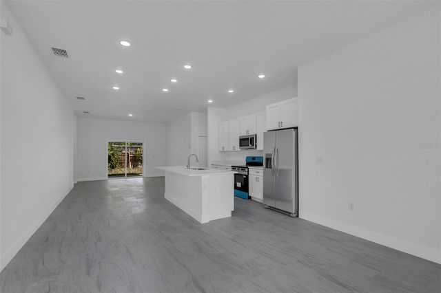 1221 SW 5TH STREET, Ocala, FL 34471