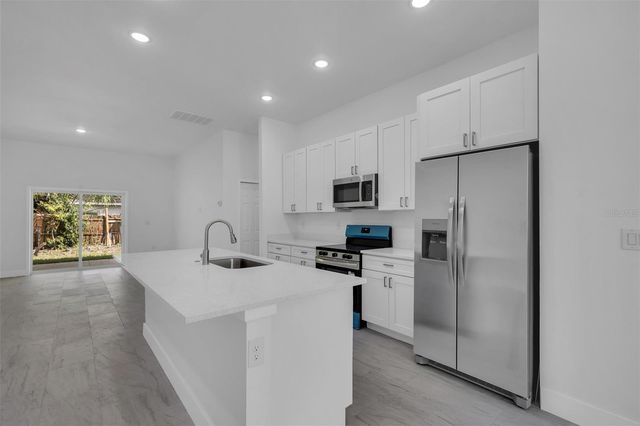 1221 SW 5TH STREET, Ocala, FL 34471