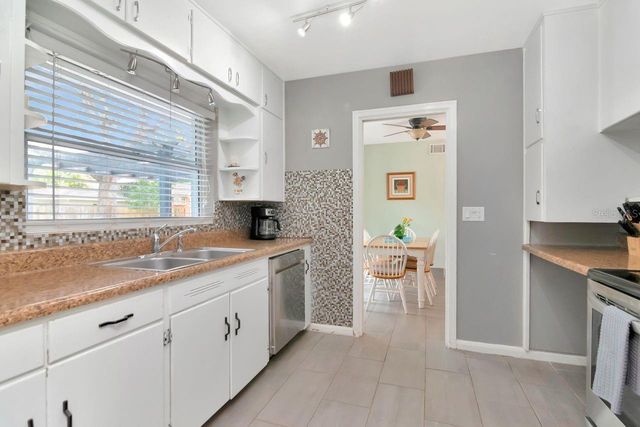 305 BAKER AVENUE, Clearwater, FL 33755