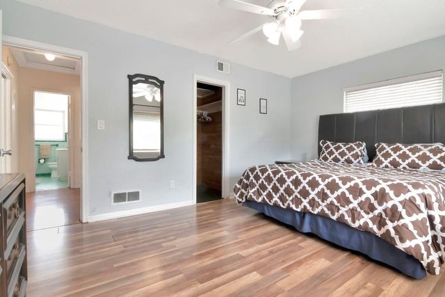 305 BAKER AVENUE, Clearwater, FL 33755