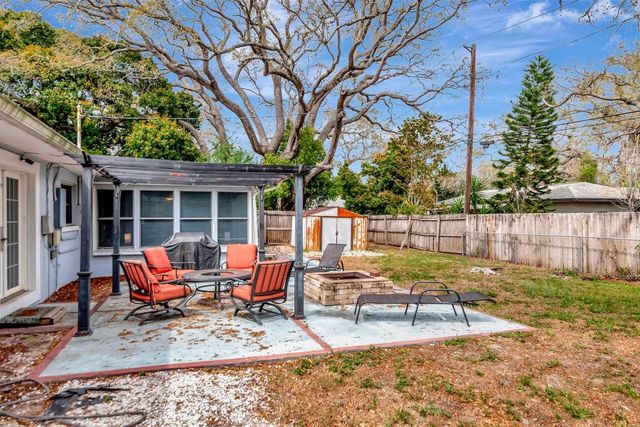 305 BAKER AVENUE, Clearwater, FL 33755