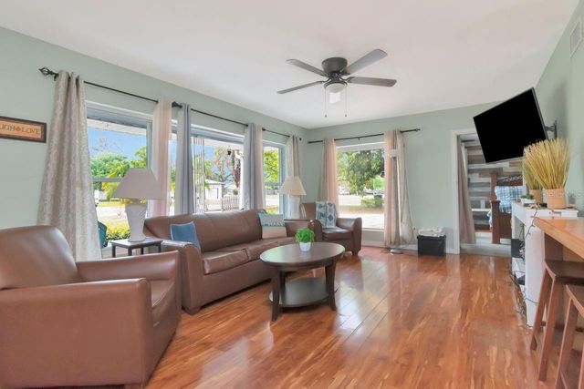 305 BAKER AVENUE, Clearwater, FL 33755