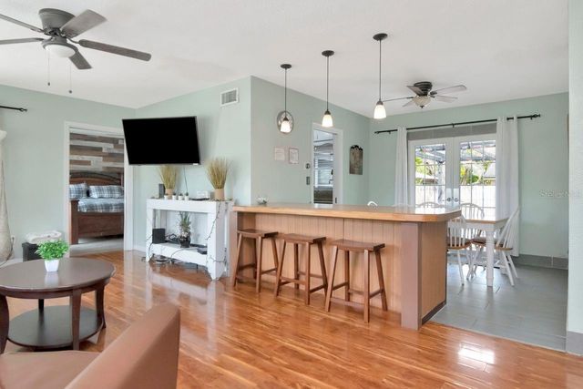 305 BAKER AVENUE, Clearwater, FL 33755