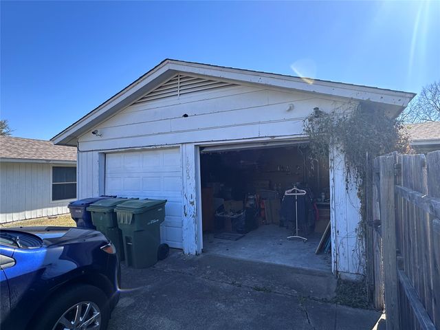 1905 Powderhorn Drive, Garland, TX 75044