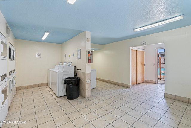 455 W Kelso St Apt 225, Tucson, AZ 85705