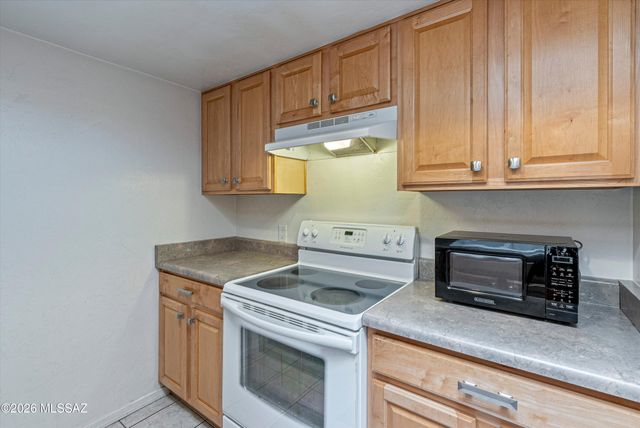455 W Kelso St Apt 225, Tucson, AZ 85705