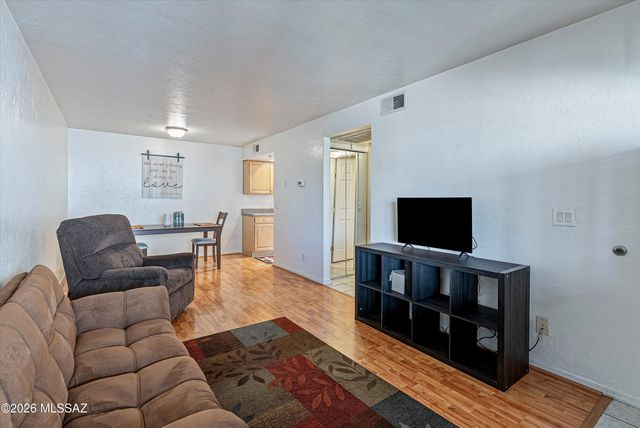 455 W Kelso St Apt 225, Tucson, AZ 85705