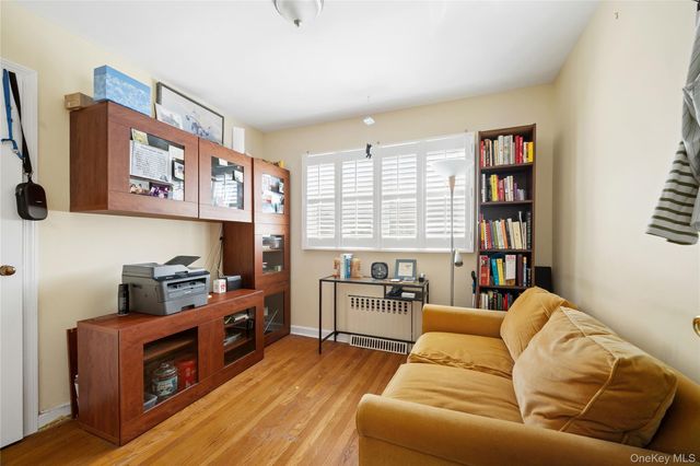 18 Devon Place, Staten Island, NY 10301