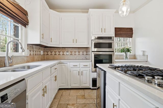 1435 Jay Court, Snellville, GA 30078