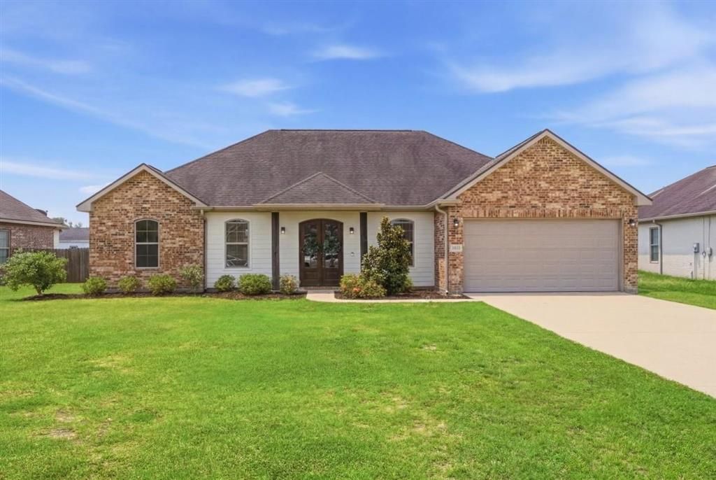 1463 Trisha Court, Lake Charles, LA 70611