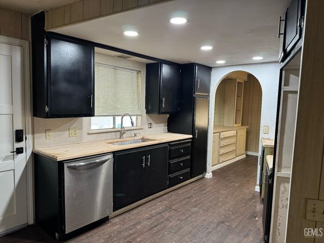 1 Tee Lane, Bakersfield, CA 93308