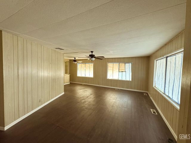 1 Tee Lane, Bakersfield, CA 93308