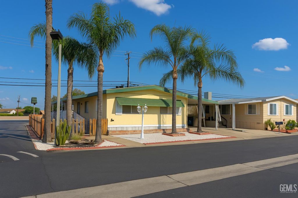 1 Tee Lane, Bakersfield, CA 93308