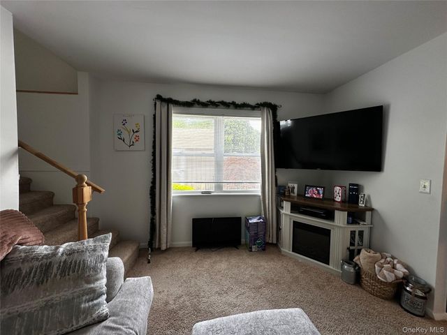 18 green Place, South Setauket, NY 11720
