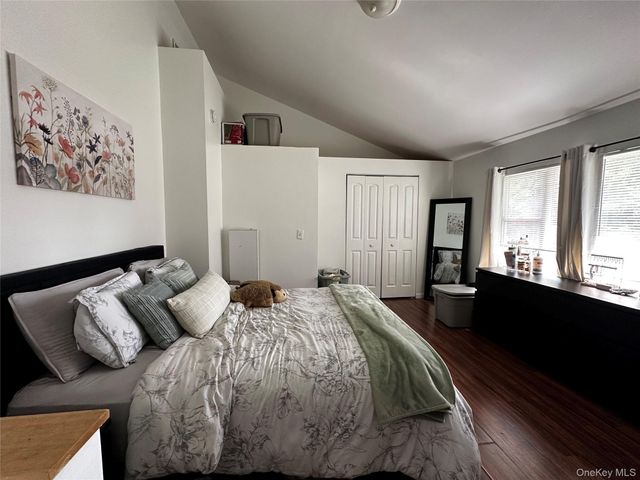 18 green Place, South Setauket, NY 11720