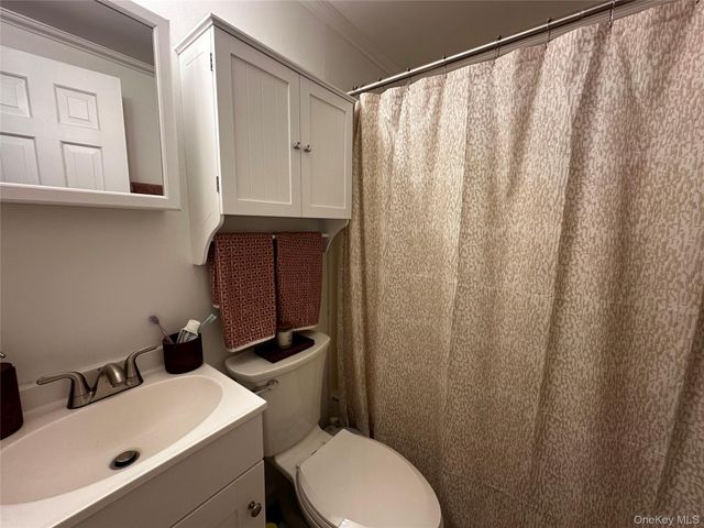 18 green Place, South Setauket, NY 11720