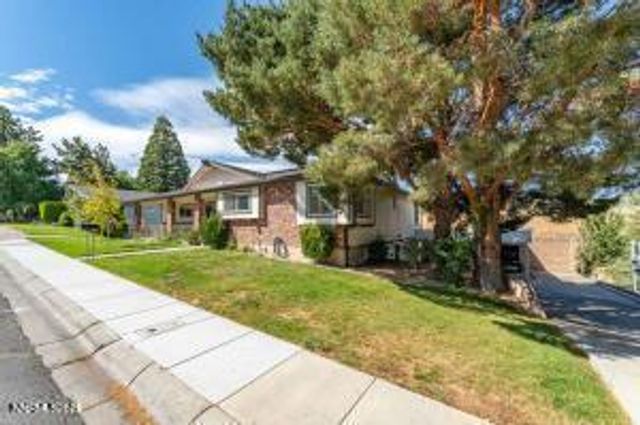 2301 Solari Drive, Reno, NV 89509