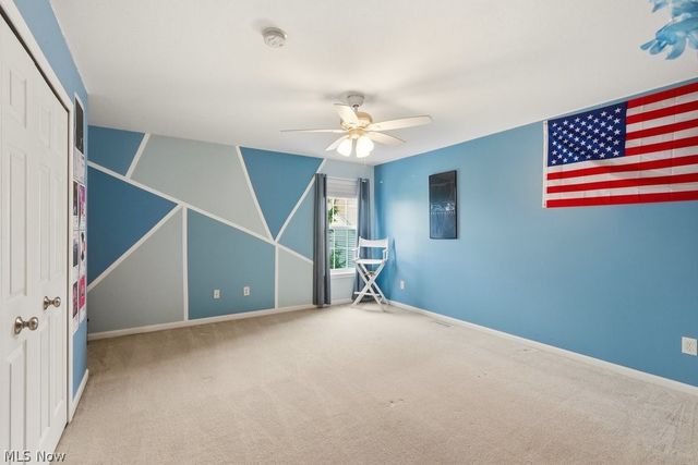 214 Gatwick Grove Circle, Wadsworth, OH 44281