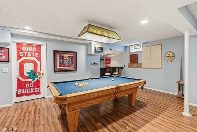 214 Gatwick Grove Circle, Wadsworth, OH 44281