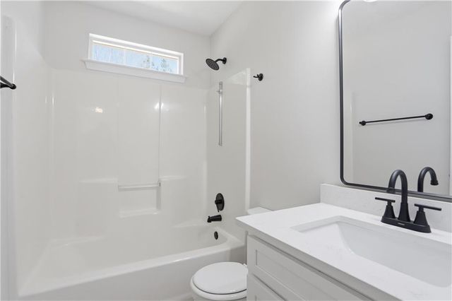 1215 Branchhill Circle, Alpharetta, GA 30004