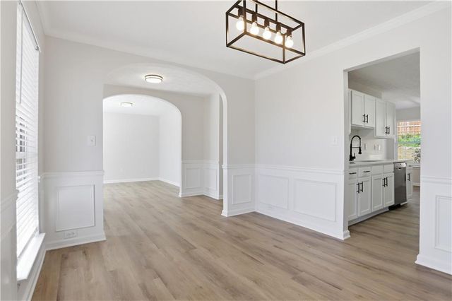 1215 Branchhill Circle, Alpharetta, GA 30004