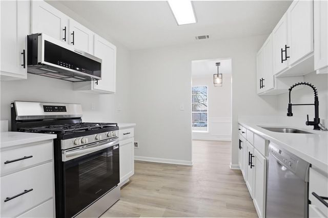 1215 Branchhill Circle, Alpharetta, GA 30004