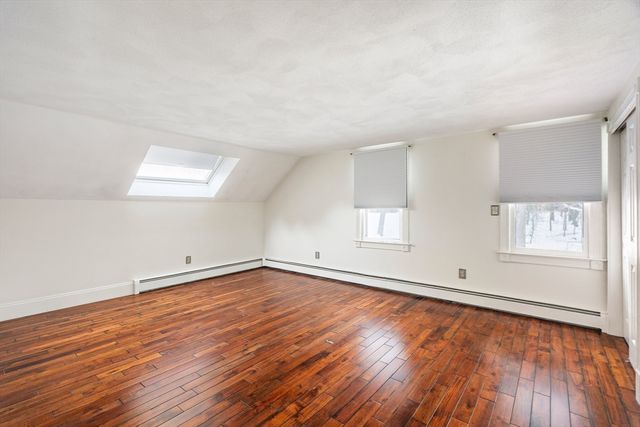 12 Campmeeting Rd, Topsfield, MA 01983