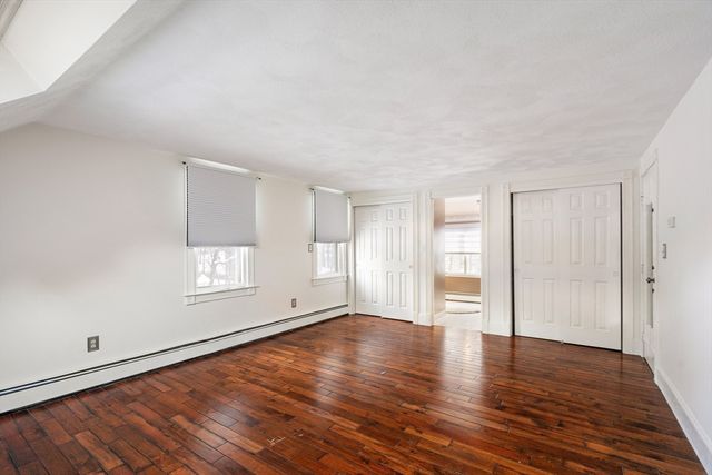 12 Campmeeting Rd, Topsfield, MA 01983