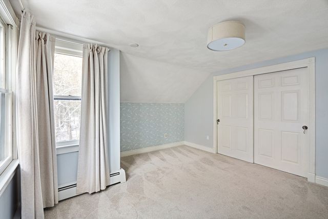 12 Campmeeting Rd, Topsfield, MA 01983