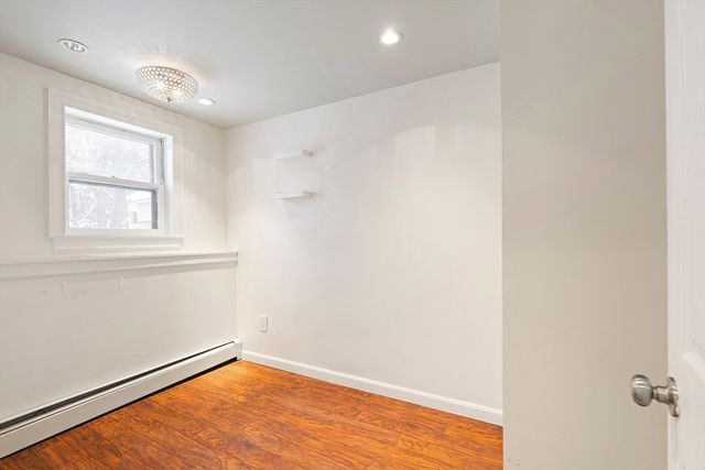 12 Campmeeting Rd, Topsfield, MA 01983