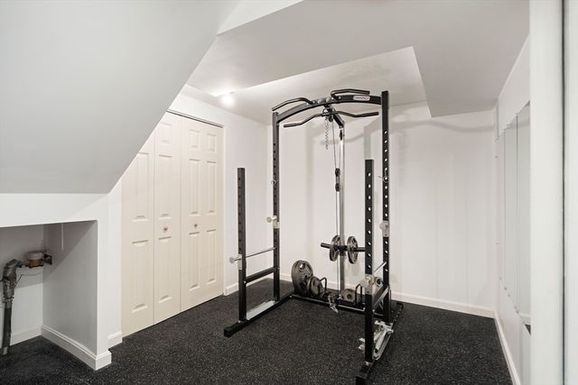 12 Campmeeting Rd, Topsfield, MA 01983