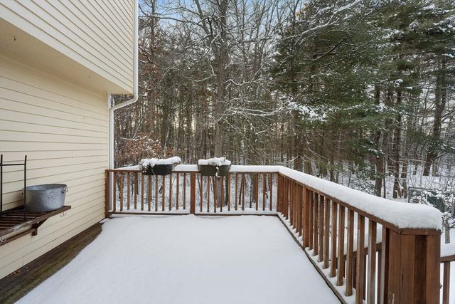 12 Campmeeting Rd, Topsfield, MA 01983