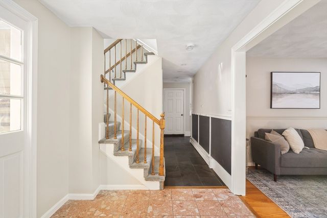 12 Campmeeting Rd, Topsfield, MA 01983