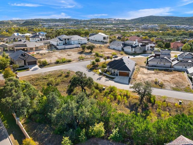 11 DOMINION MEADOWS, San Antonio, TX 78257