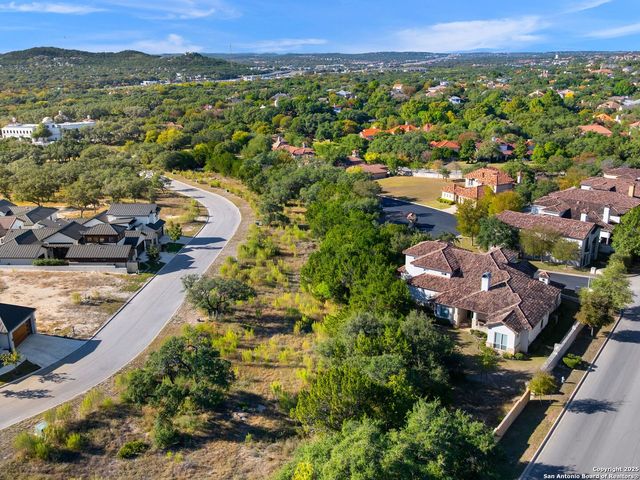 11 DOMINION MEADOWS, San Antonio, TX 78257