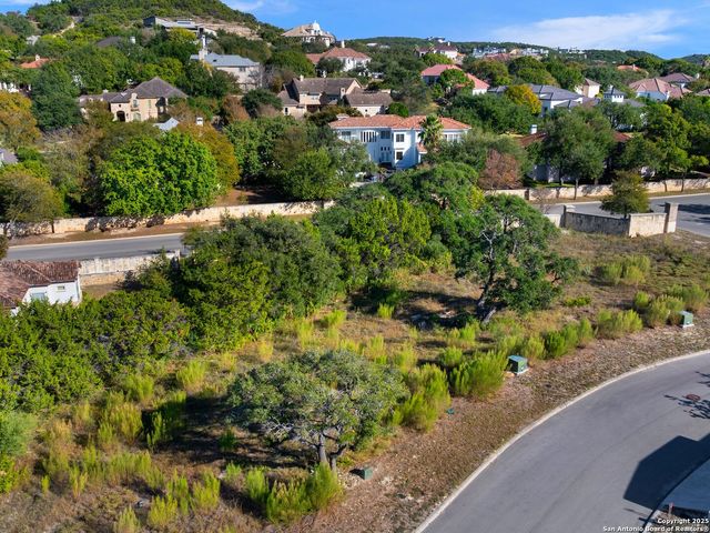 11 DOMINION MEADOWS, San Antonio, TX 78257