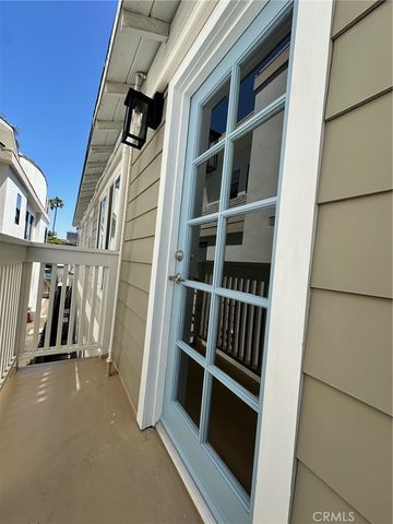 4208 River B, Newport Beach, CA 92663