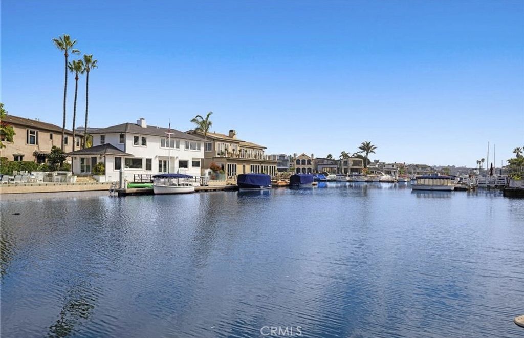 4208 River B, Newport Beach, CA 92663