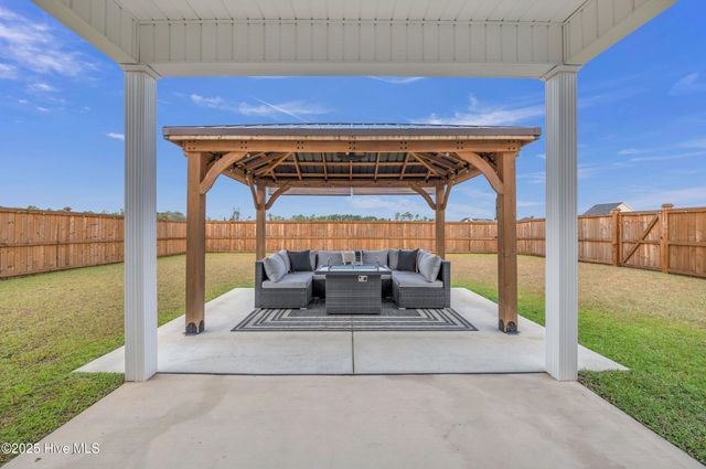 382 Water Wagon Trail, Jacksonville, NC 28546